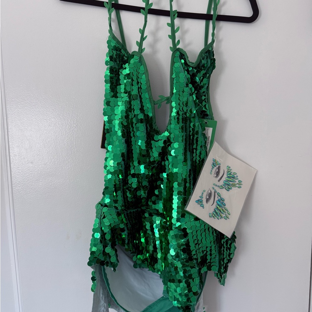 Tipsy Elves Ivy costume (M) NWT